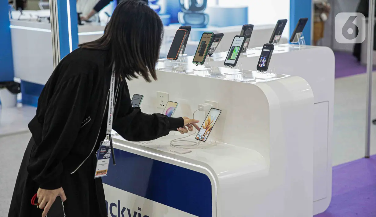 Selain sebagai ajang pameran produk, Global Sources Electronics Indonesia 2023 juga menjadi tempat pertukaran pengetahuan melalui konferensi industri. (Liputan6.com/Faizal Fanani)