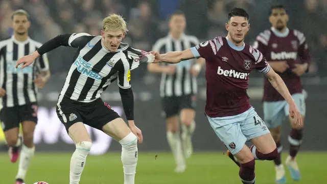 Foto: Setelah Pecundangi MU, Newcastle United Ngamuk di Markas West Ham