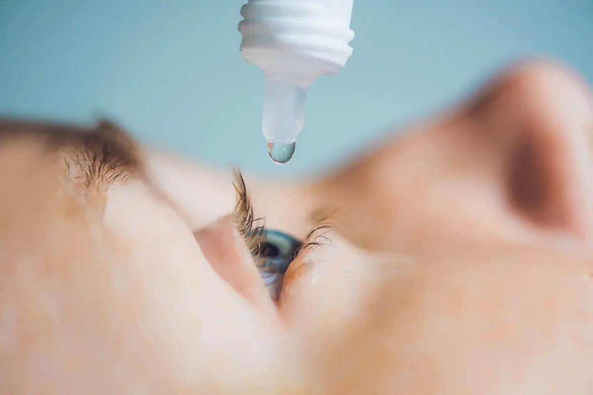 Obat tetes mata (iStockphoto)