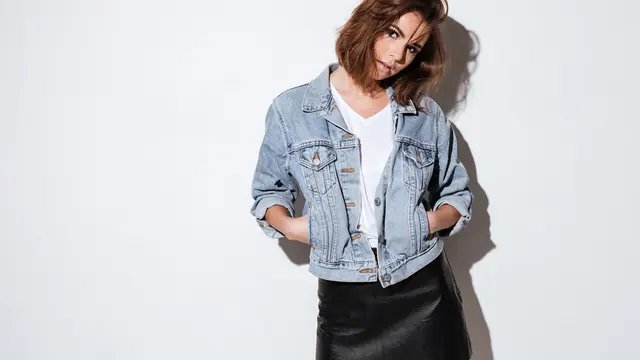 Cute & Artsy, Ini 4 Fashion Item yang Cocok Digunakan saat Hangout ke Coffee Shop Estetik