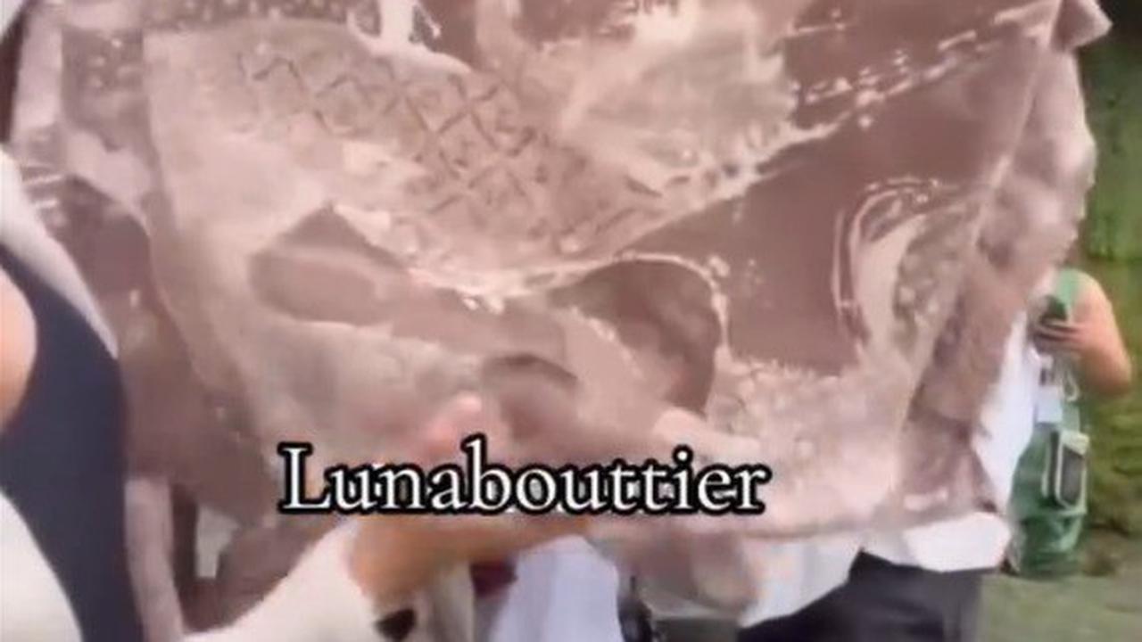 Luna Maya dan Maxime Bouttier Jalani Ritual Melukat di Bali Sebelum Menikah, Kompak Pakai Kain Batik Corak Khusus Penuh Makna