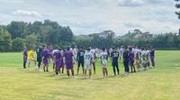 PSS Sleman menjalani latihan reguler di Lapangan Independent School (YIS), Sleman, Yogyakarta, Rabu (12/2/2025) pagi WIB. (Bola.com/Ana Dewi)