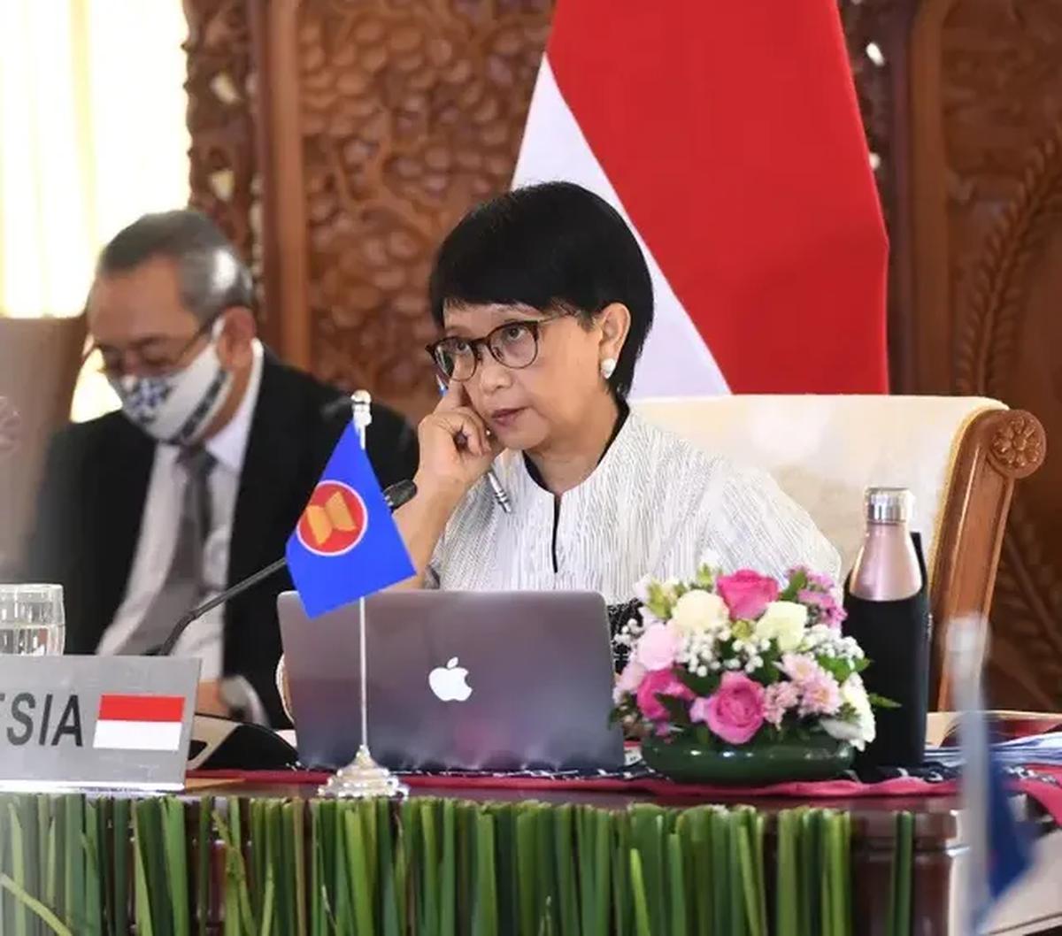 Namun dia masih menunggu arahan langsung dari Menteri Luar Negeri Retno Marsudi terkait detil tugas utamanya sebagai Wamenlu.