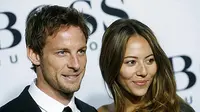 Jenson Button dan Jessica Michibata