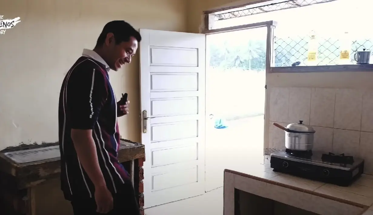 Suasana rumah keluarga besar Dude Harlino di kampung halaman di Lintau, Sumatera Barat. (Foto: YouTube/The Harlinos Story)