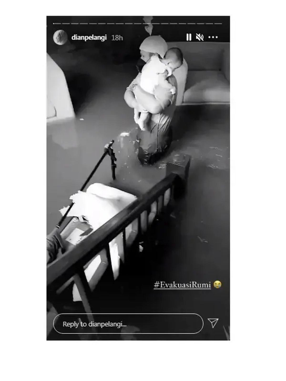 Rumah 6 Artis Ini Pernah Kebanjiran Sampai Masuk Rumah, Terbaru Baim Wong