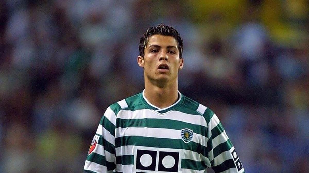 Kenang Debut Ronaldo, Sporting CP Luncurkan Jersey Ketiga yang Terpampang  Tulisan CR7 - Dunia