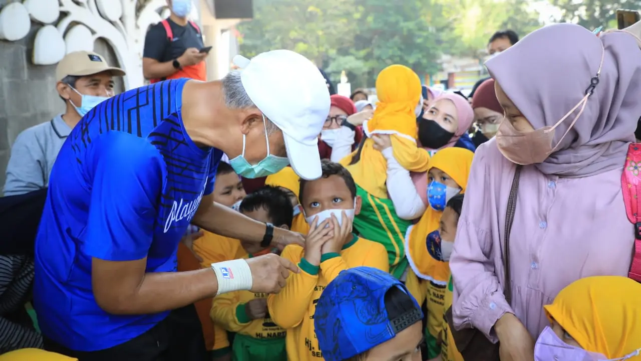 Foto gubernur Jawa Tengah Ganjar Pranowo
