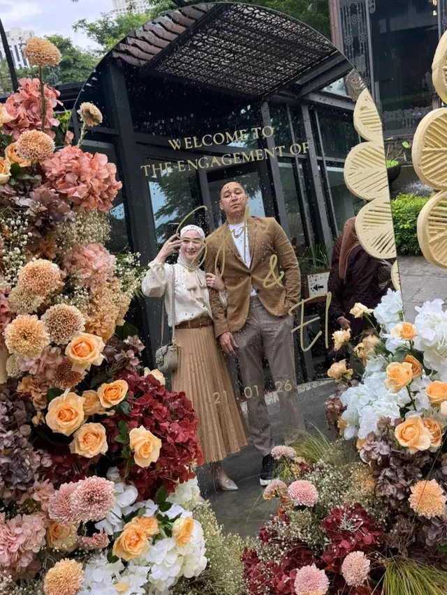Potret Geng Mamayu Hadiri Acara Lamaran El Rumi dan Syifa Hadju