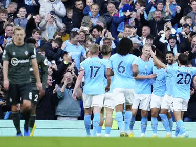 Manchester City pesta gol saat menjamu Southampton dalam lanjutan pertandingan kesembilan Liga Inggris 2022/2023.