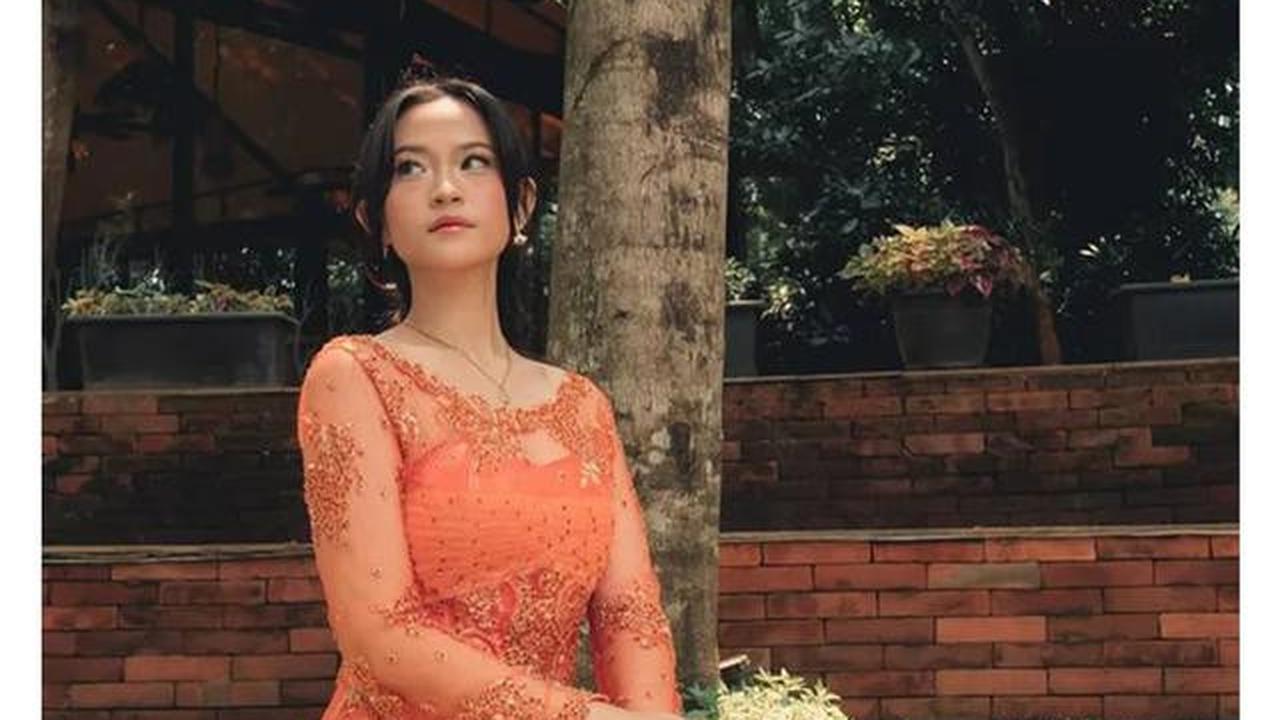 6 Seleb Wanita Wisuda Pakai Kebaya di Sepanjang Tahun 2025, Inspirasi Gaya