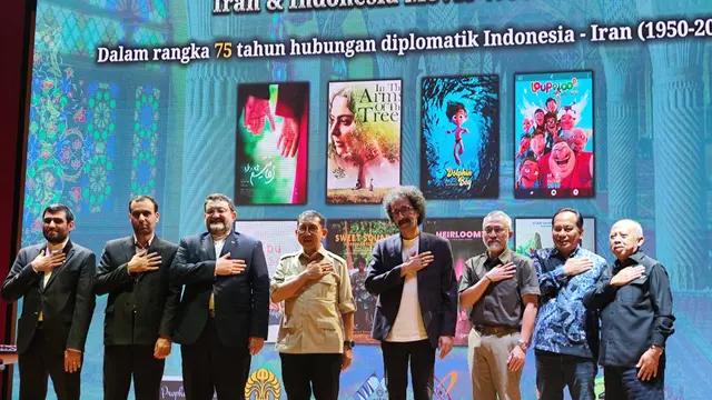 Festival Iran & Indonesia Movie Week 2025 resmi dibuka sebagai bagian dari perayaan 75 tahun hubungan diplomatik antara Indonesia dan Iran.  (Liputan6.com/Alya Felicia Syahputri)