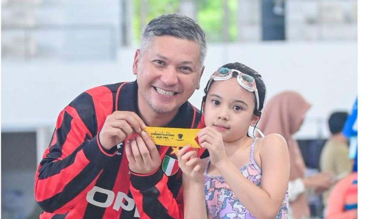 Momen Gading Marten Beri Semangat Putri Semata Wayangnya Gempita saat Ikut Lomba Renang: Proud Papa