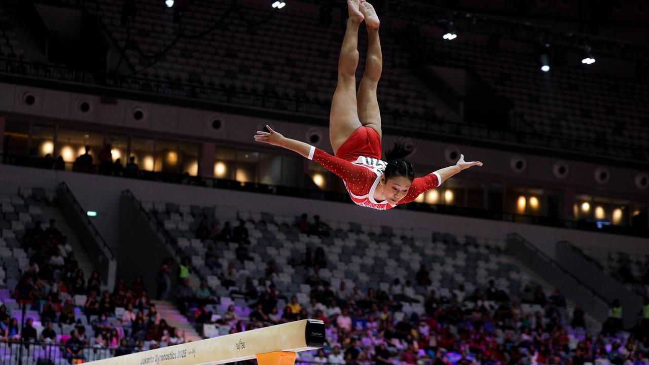 FOTO: Debut Apik Tim Gimnastik Putri Indonesia di Kejuaraan Dunia 2025, Tampil Maksimal di Hadapan Publik Sendiri
