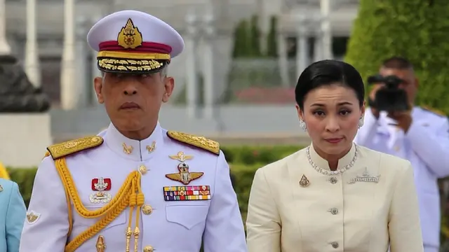 Raja Thailand Vajiralongkorn dan Ratu Suthida