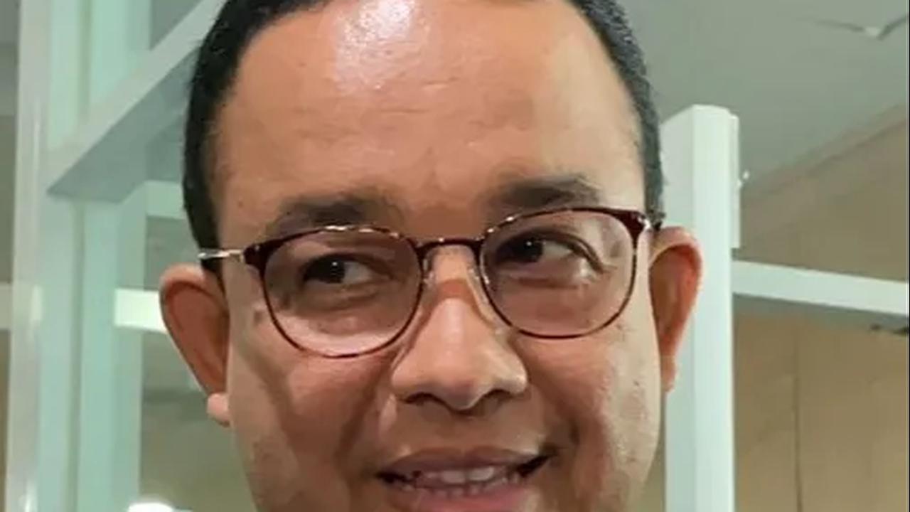Viral Perbandingan Rumput JIS Sebelum dan Setelah Diganti, Ini Respons Anies
