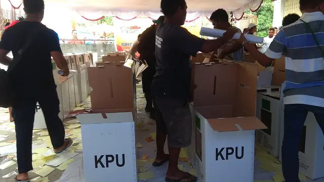 Kondisi di KPU Kota Jayapura  pada hari pencoblosan
