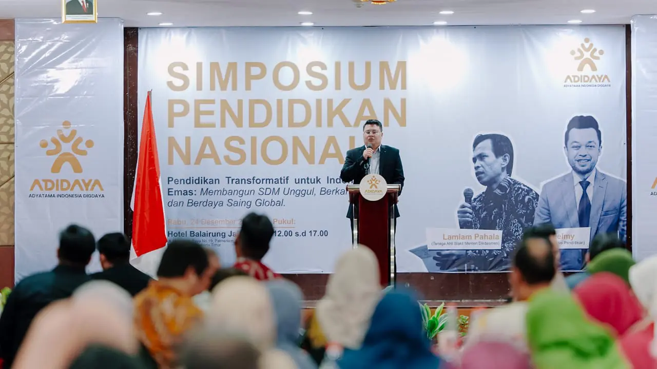 Simposium Pendidikan Nasional dengan tema 'Membangun Ekosistem Pendidikan Transformatif: Dari Visi Asta Cita Menuju Generasi Emas 2045'.