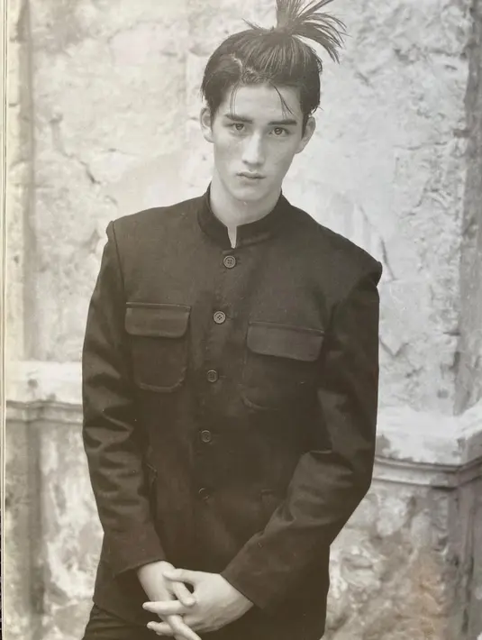 [Instagram/mike_lewis]