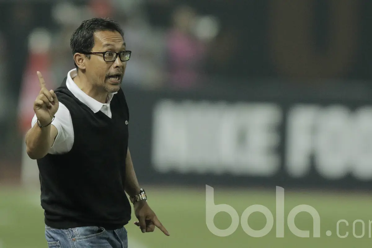 Aji Santoso Arema FC
