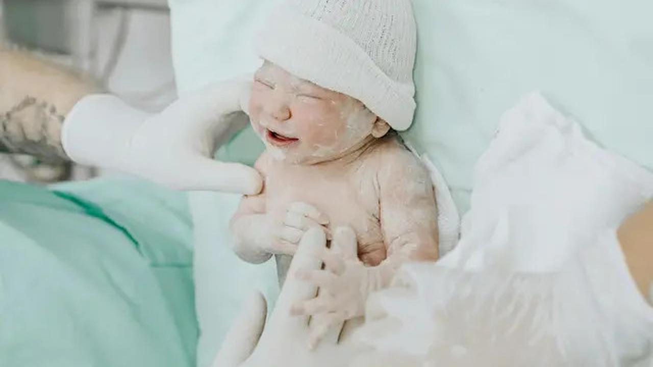 4 Cara Merawat Bayi Prematur agar Berkembang dengan Baik