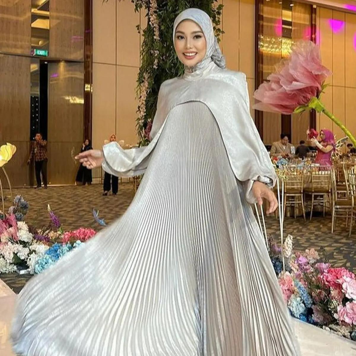 Ilustrasi Gamis dari Selebeiti