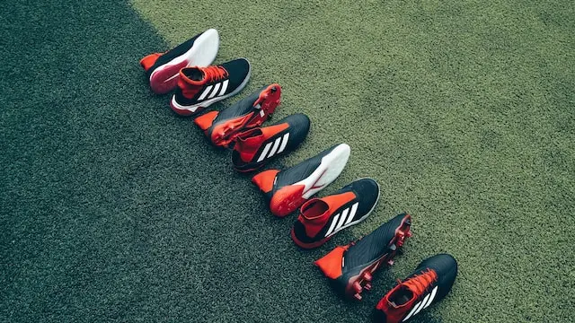 Ilustrasi sepatu futsal