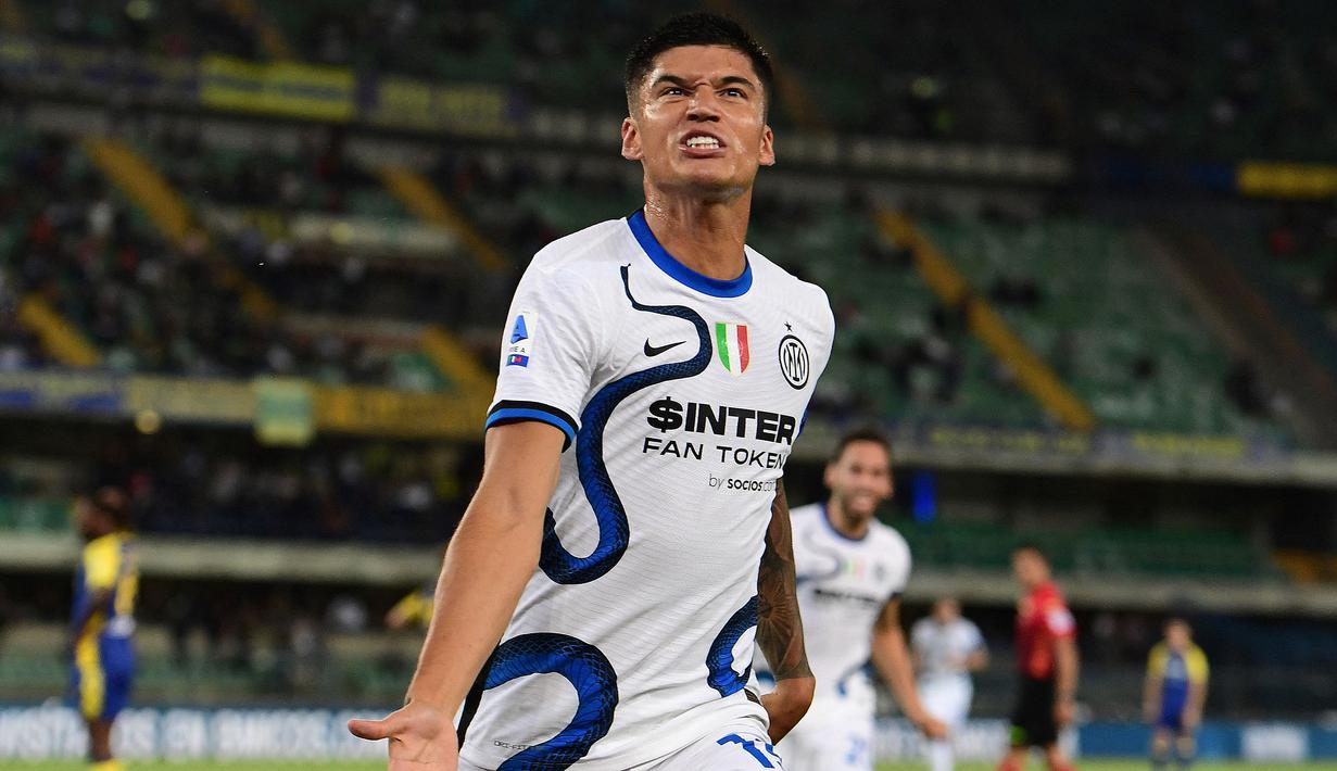 Joaquin Correa menjalani laga debutnya di Inter Milan pada giornata kedua Liga Italia. Bermain sebagai pemain pengganti, penyerang pinjaman dari Lazio tersebut tampil luar biasa dengan mencetak dua gol dalam kemenangan 3-1 atas Hellas Verona. (AFP/Miguel Medina)
