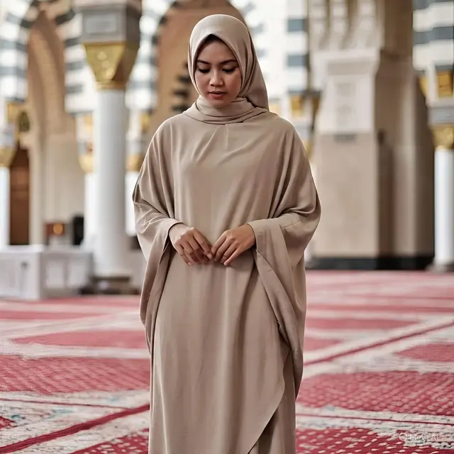 Model Seragam Umroh Wanita