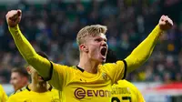 Erling Braut Haaland (72 juta euro) -  Performa apik Haaland bersama Borussia Dortmund di kompetisi Liga Champions membuatnya memiliki harga pasar mencapai 72 juta euro. (AFP/Patrik Stollarz)