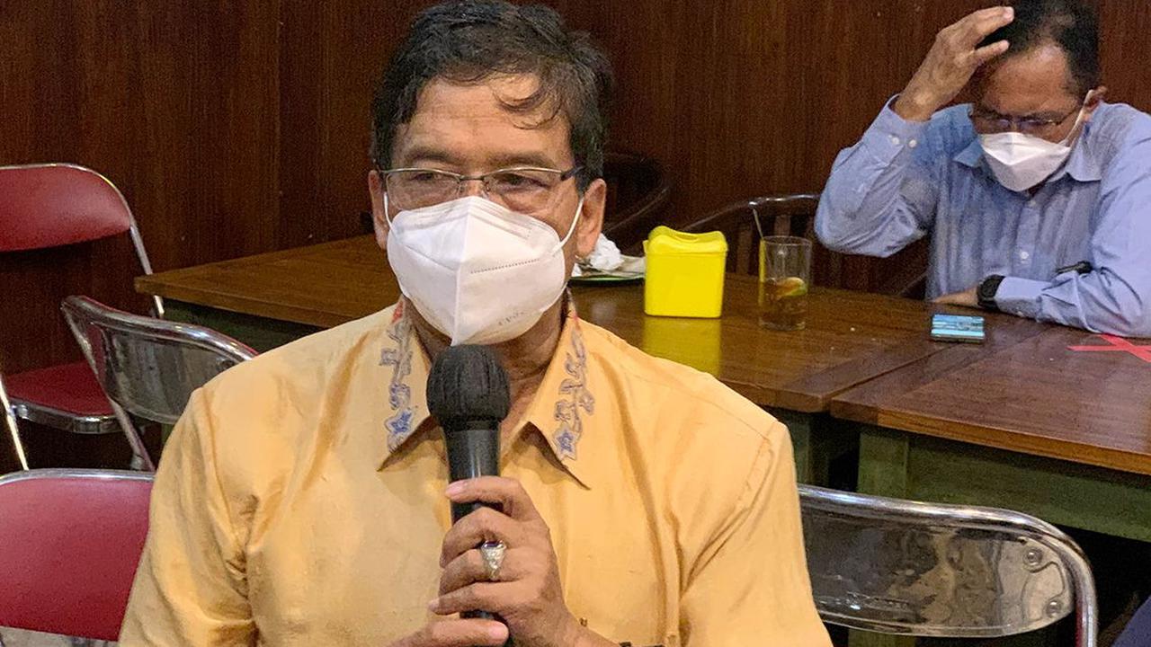 Ia memastikan, para saksi yang diperiksa tidak hanya dari pihak UNS namun juga dari luar kampus.<br>