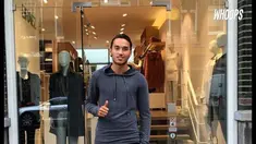 Ezra yang berdarah Manado menginginkan keinginan untuk menjadi warga negara Indonesia.