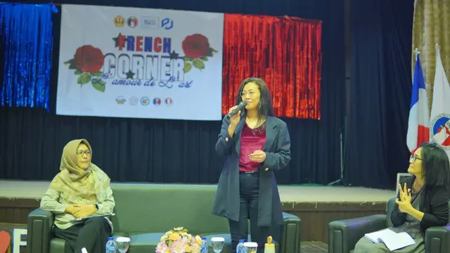Bedah buku Les Fleur Du Mal