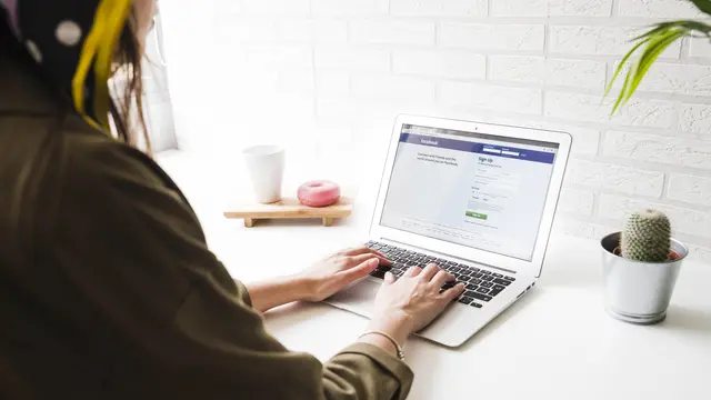 Ilustrasi Facebook (Foto: freepik)