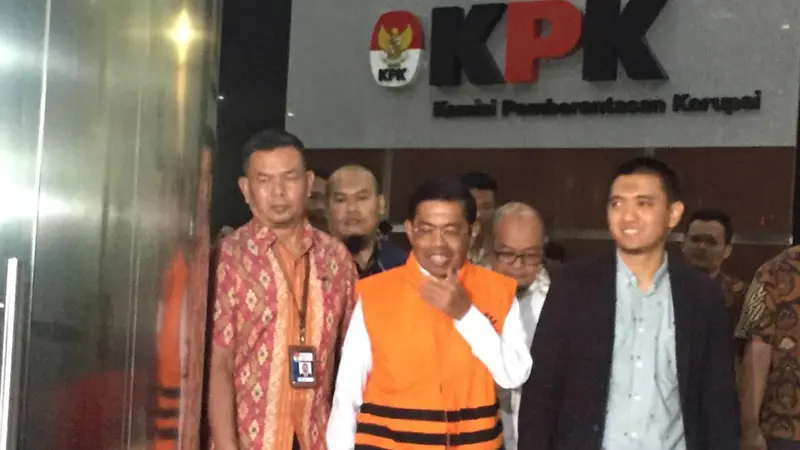 KPK menahan mantan Mensos Idrus Marham