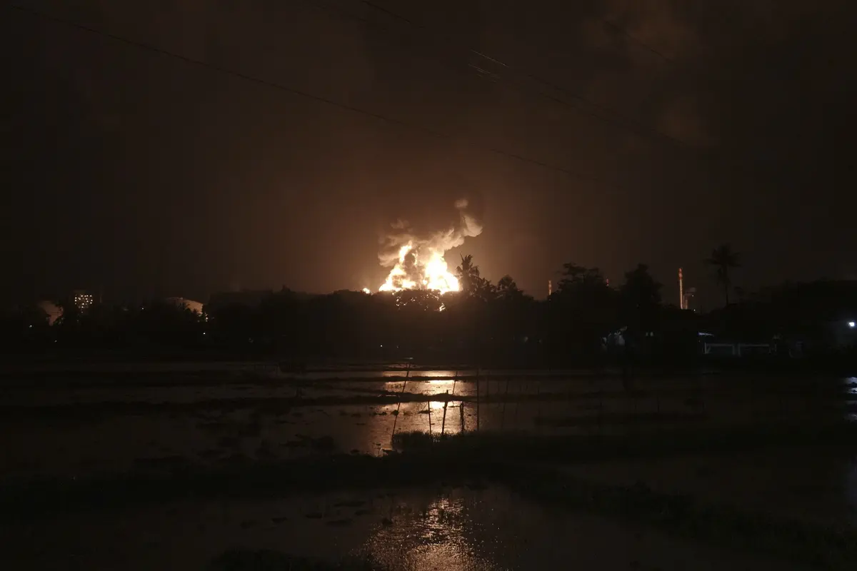 Kebakaran Hebat Kilang Minyak Pertamina Cilacap