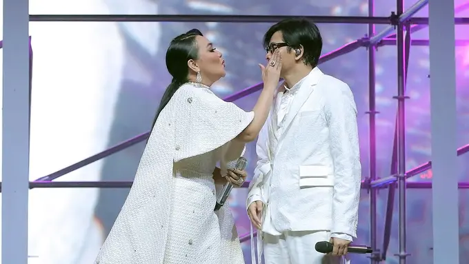 [Fimela] Armand Maulana - Dewi Gita