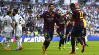 Lionel Messi bersorak dengan Neymar yang mencetak gol pertama Barcelona lawan Madrid di Bernabeu (REUTERS/Sergio Perez )