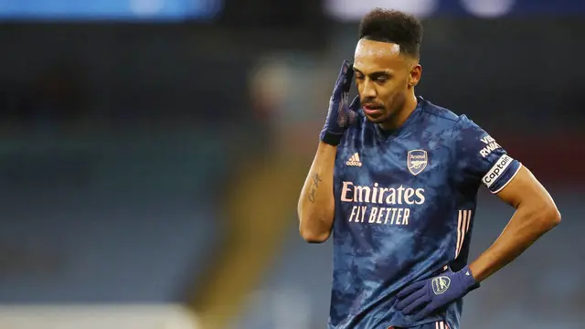 Raheem Sterling Bawa Manchester City Tundukkan Arsenal