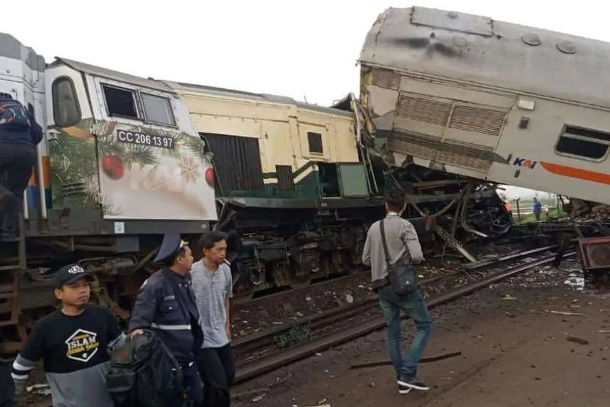 Tabrakan kereta terjadi antara kereta lokal Commuter Line Bandung Raya dengan KA Turangga, Jumat (5/1/2024) pagi (Istimewa)