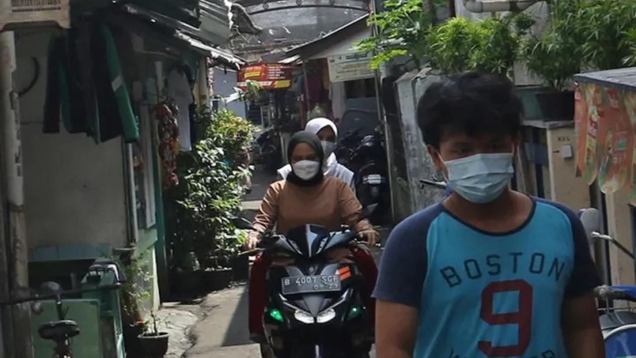 "Kita cuma bilang sama anak-anak supaya hati-hati karena banyak motor lewat," ucap seorang warga.