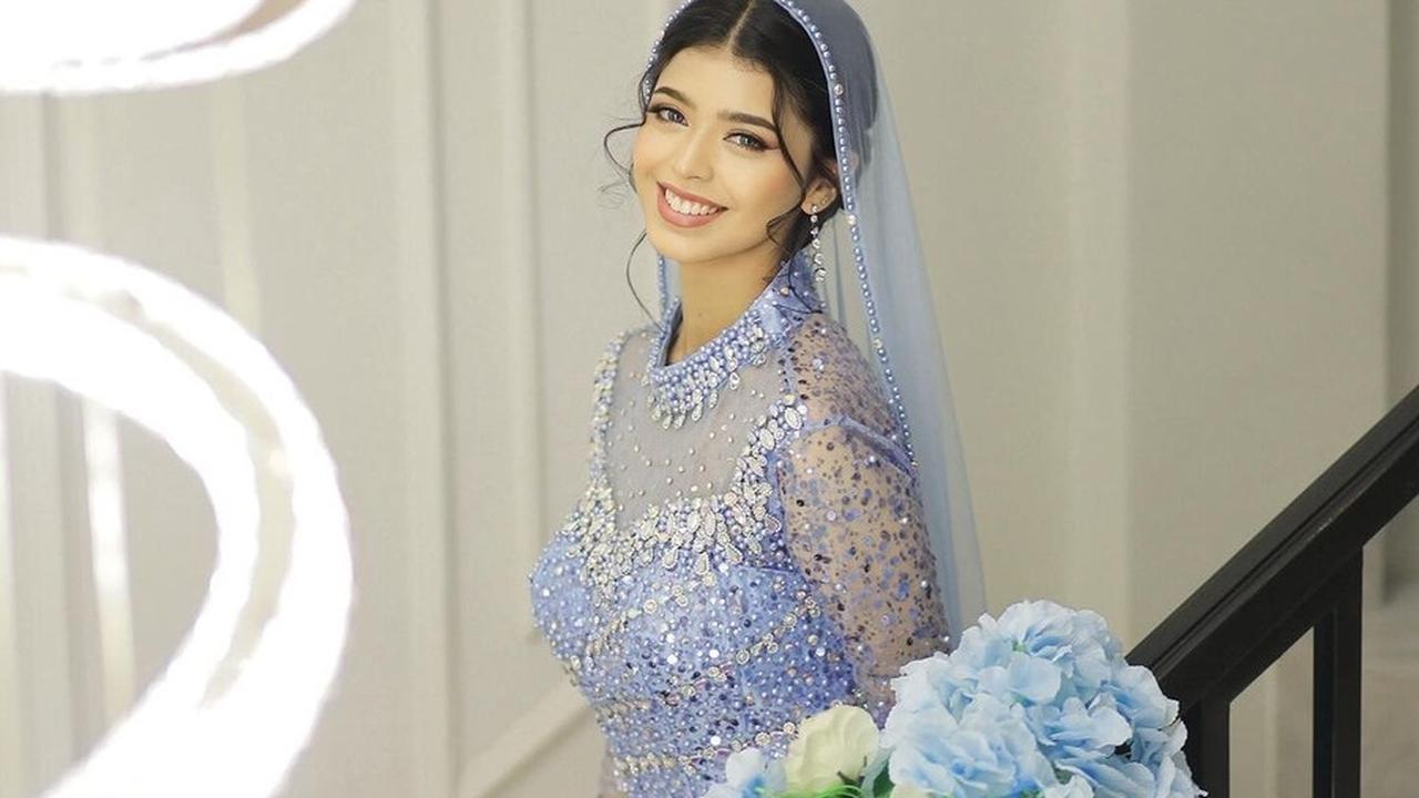 Tampil Begitu Elegan