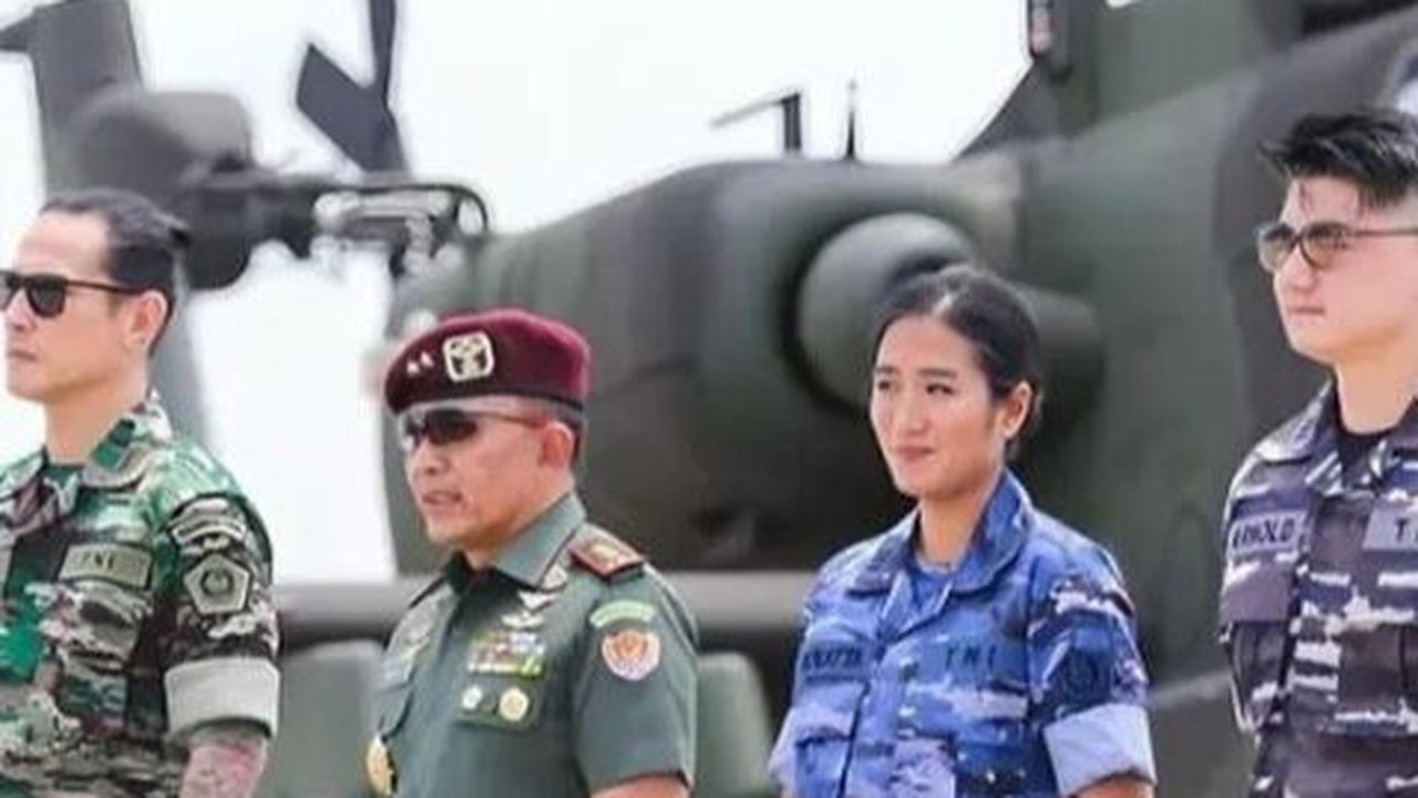 Mereka terlihat senang dan antusias dengan pengalaman tersebut. Mereka juga berbagi foto-foto mereka di media sosial.