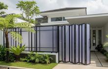8 Desain Pagar Besi Kombinasi Polikarbonat Bikin Rumah Terlihat Estetik dari Luar