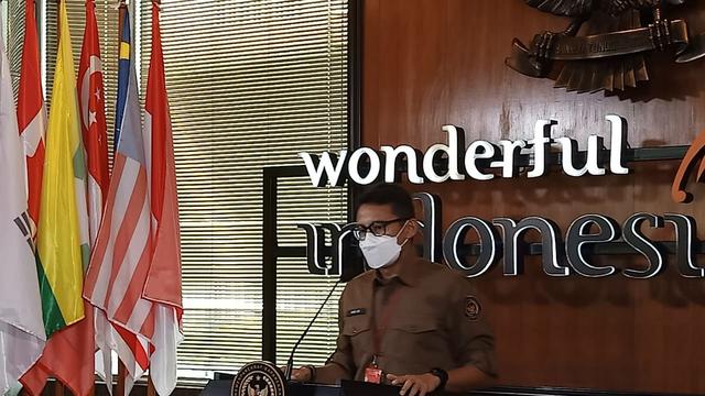 Menparekraf Pertimbangkan Proposal Paket Wisata Dapat Vaksin Covid-19 Gratis