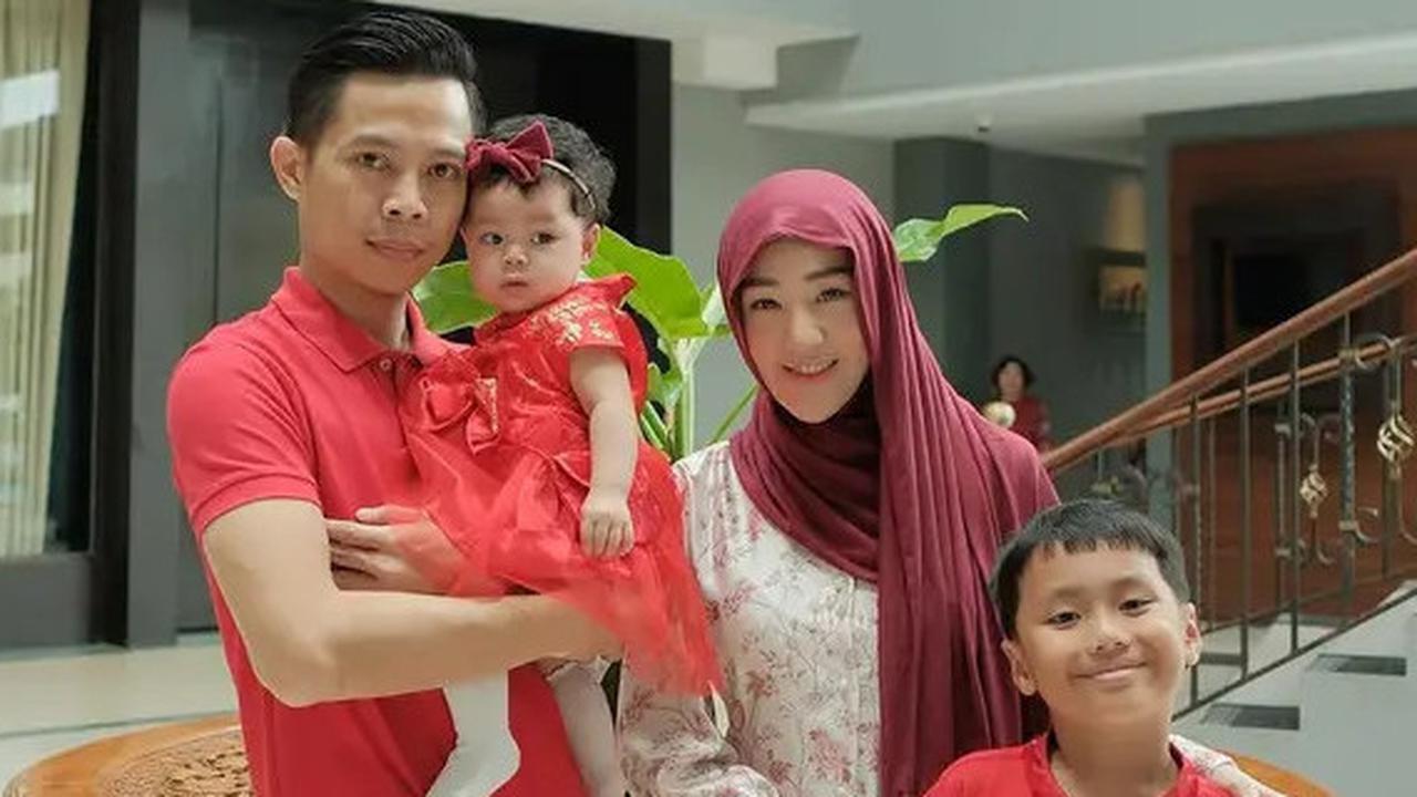 Potret Gemas dan Bahagia Anak Larissa Chou Terima Banyak Angpao saat Perayaan Imlek