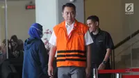 Ekspresi anggota Komisi I DPR dari Fraksi Golkar, Fayakhun Andriadi usai menjalani pemeriksaan oleh penyidik di gedung KPK, Jakarta, Kamis (21/6). Fayakhun diperiksa sebagai tersangka kasus Bakamla anggaran tahun 2016 APBN-P. (Merdeka.com/Dwi Narwoko)