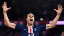 5. Edinson Cavani (PSG) - Sebagai pemilik nomor 9 di PSG, Cavani bisa dikatakan cukup sesuai. Striker berumur 33 tahun ini mampu bersaing dengan pemain muda lainnya. Dari 13 penampilannya musim ini, Cavani menyumbangkan 4 gol dan 2 assist untuk PSG. (AFP/Franck Fife)