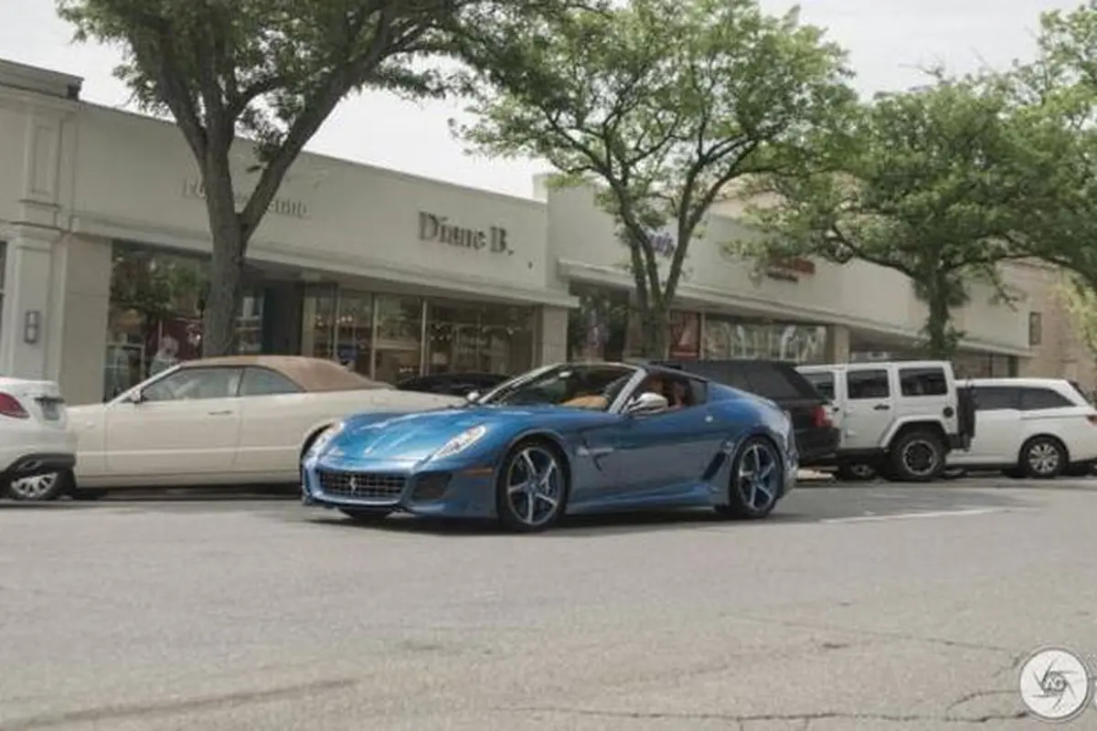 Ferrari Langka Buat Kado Ulang Tahun