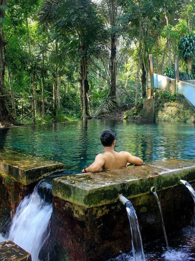 Wisata Alam Sendang Maren